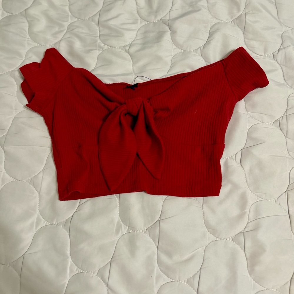 Red SHEIN Ribbed Tie Front Crop Top